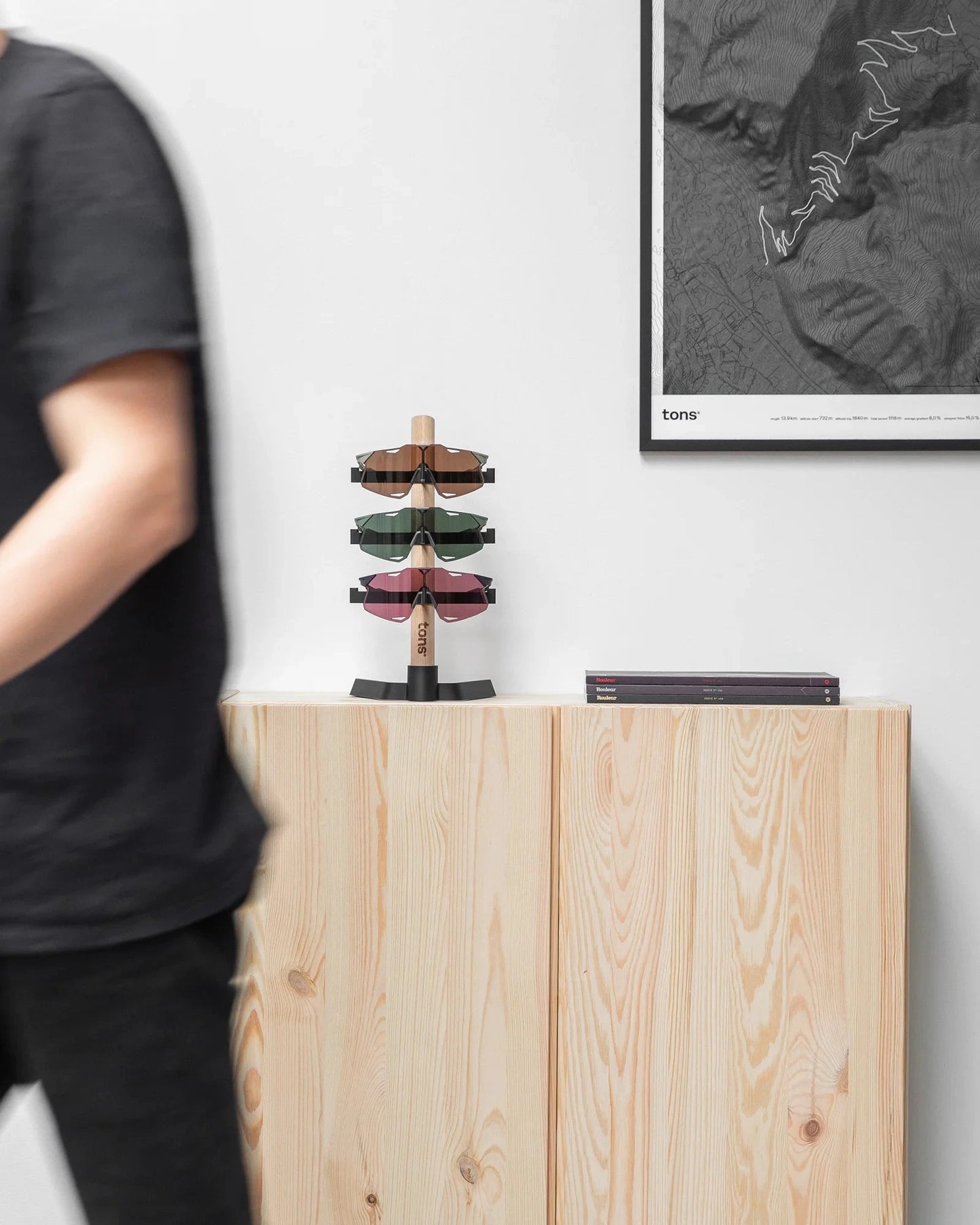 Tons - Desk Organiser . 3x Glasses Bike Stands Tons