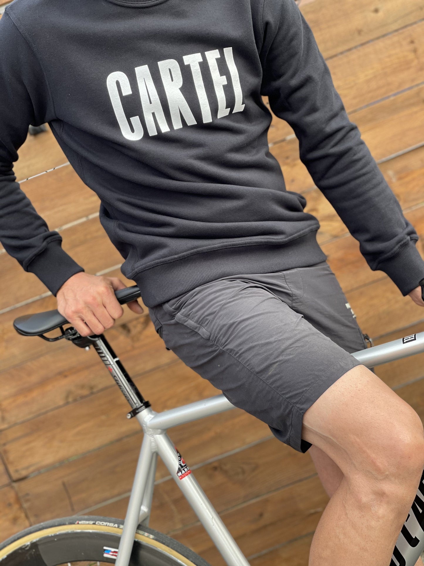 Unisex Sweatshirt CARTEL Classic Black Sweatshirts Vélo Cartel