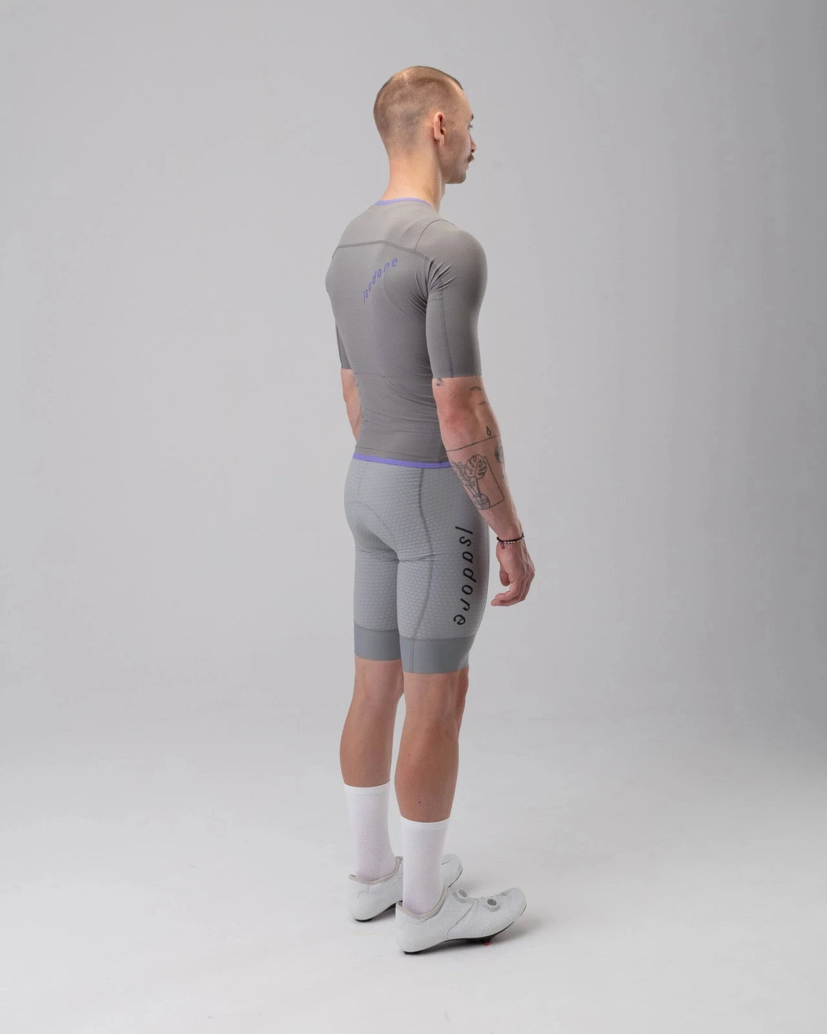Jersey Echelon Ultralight Aero Jerseys by Isadore 