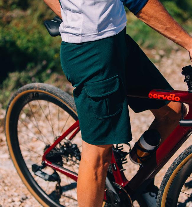 Short de vélo de Gravel Café du Cycliste Virginie Homme Alpine Green –  velocartel